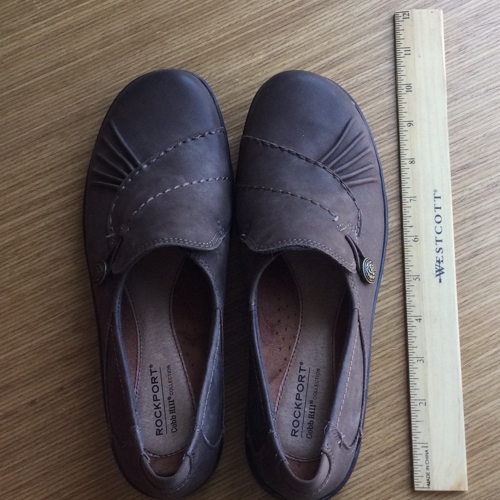 Ladies Rockport Cobb Hill Collection Loafers Size 7.5N.    New.